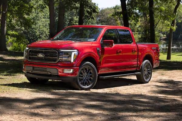 Ford F-150 Lariat Interior Cabin Layout