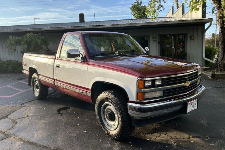 1998 Chevy Silverado C/K 1500 full exterior view