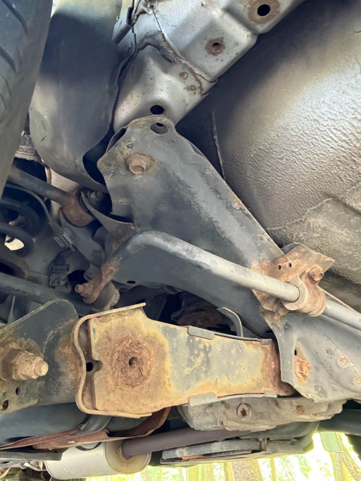 Honda CR-V rear frame rust undercarriage inspection and repair
