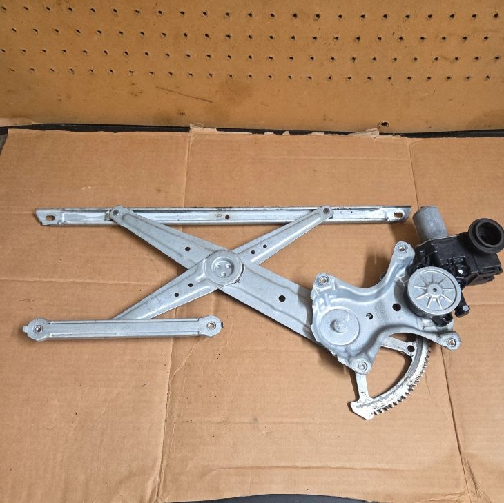 Testing electrical connections and voltage on Toyota Camry power window motor