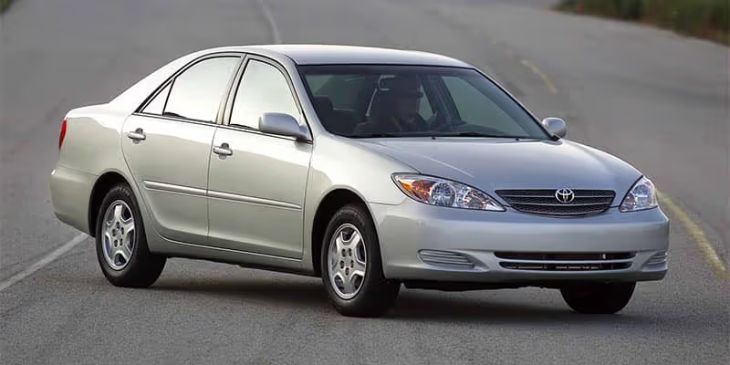 Detailed engine bay inspection of a Toyota Camry