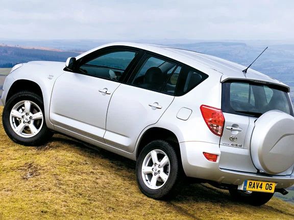 2006 Toyota RAV4 specifications and fuel economy breakdown