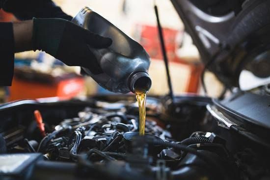 2015 Toyota RAV4 engine oil maintenance and motor specs