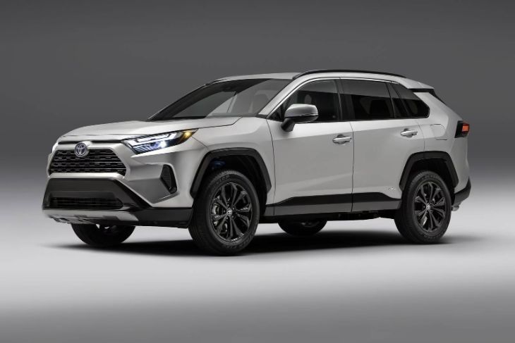 Comparing Toyota RAV4 vs Nissan Pathfinder performance